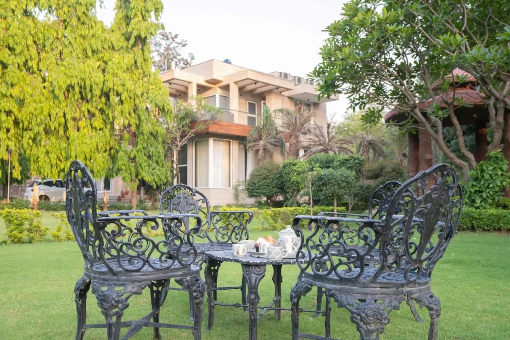 Farm Stay In Dera Mandi, Delhi