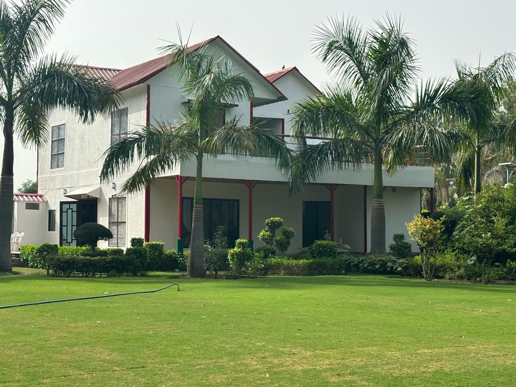 Bella Vista Farmhouse