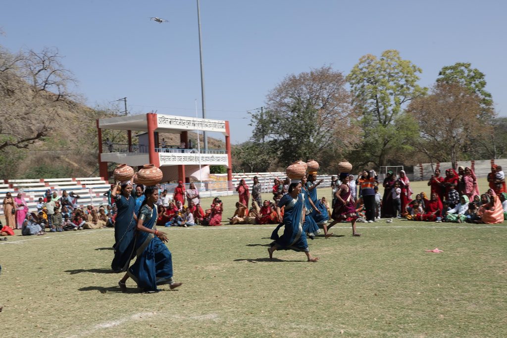 Matki Balancing Race