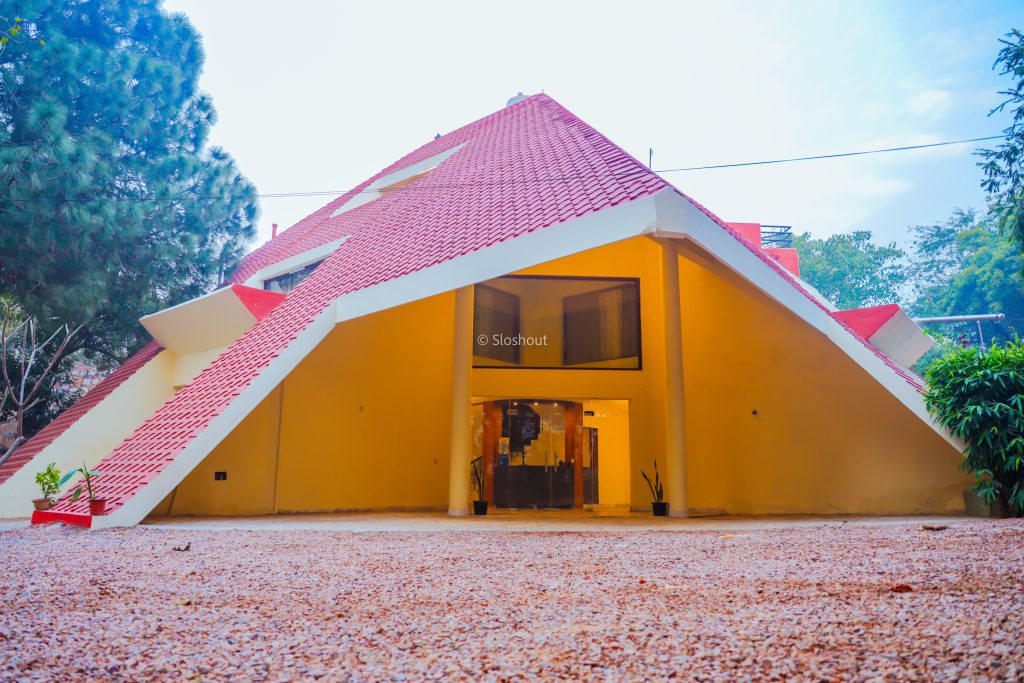 Farmhouse 2244, Chattarpur