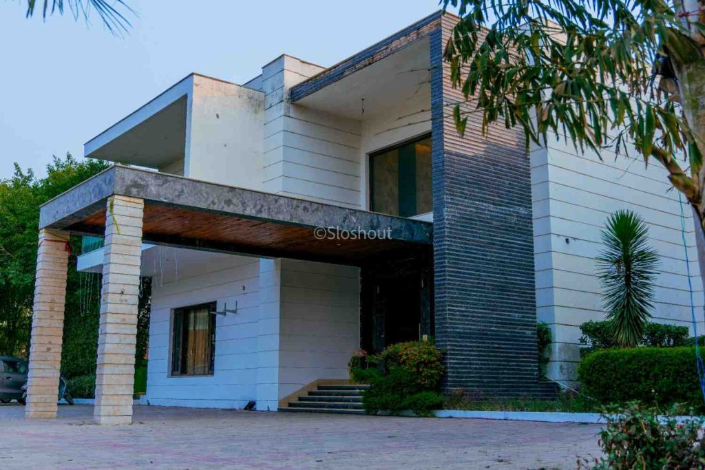 Farmhouse 8181