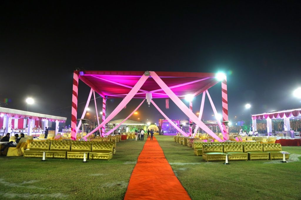 Aariana Greens wedding lawn decoration