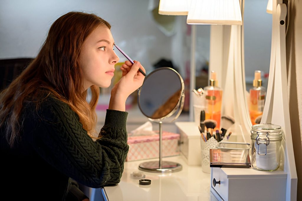 Bridal Makeup Artist in Delhi