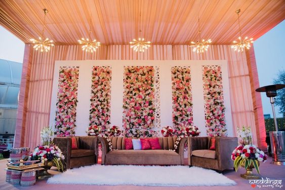 Elegant Wedding Stage Decoration