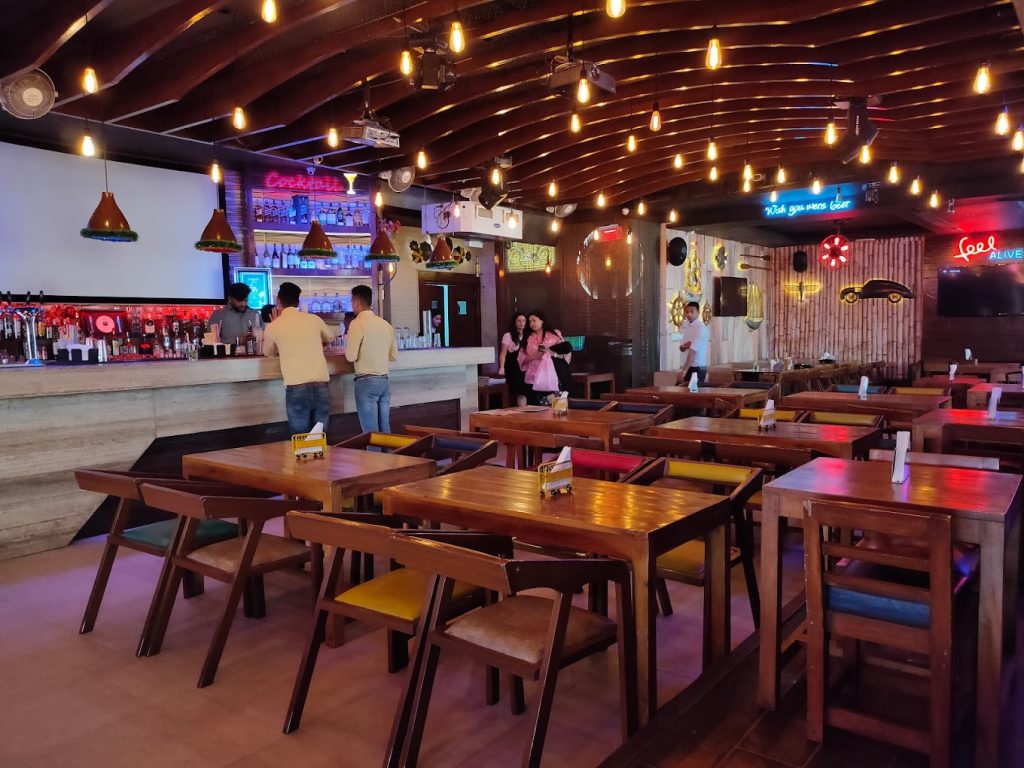 Feel Alive - affordable bar in gurgaon