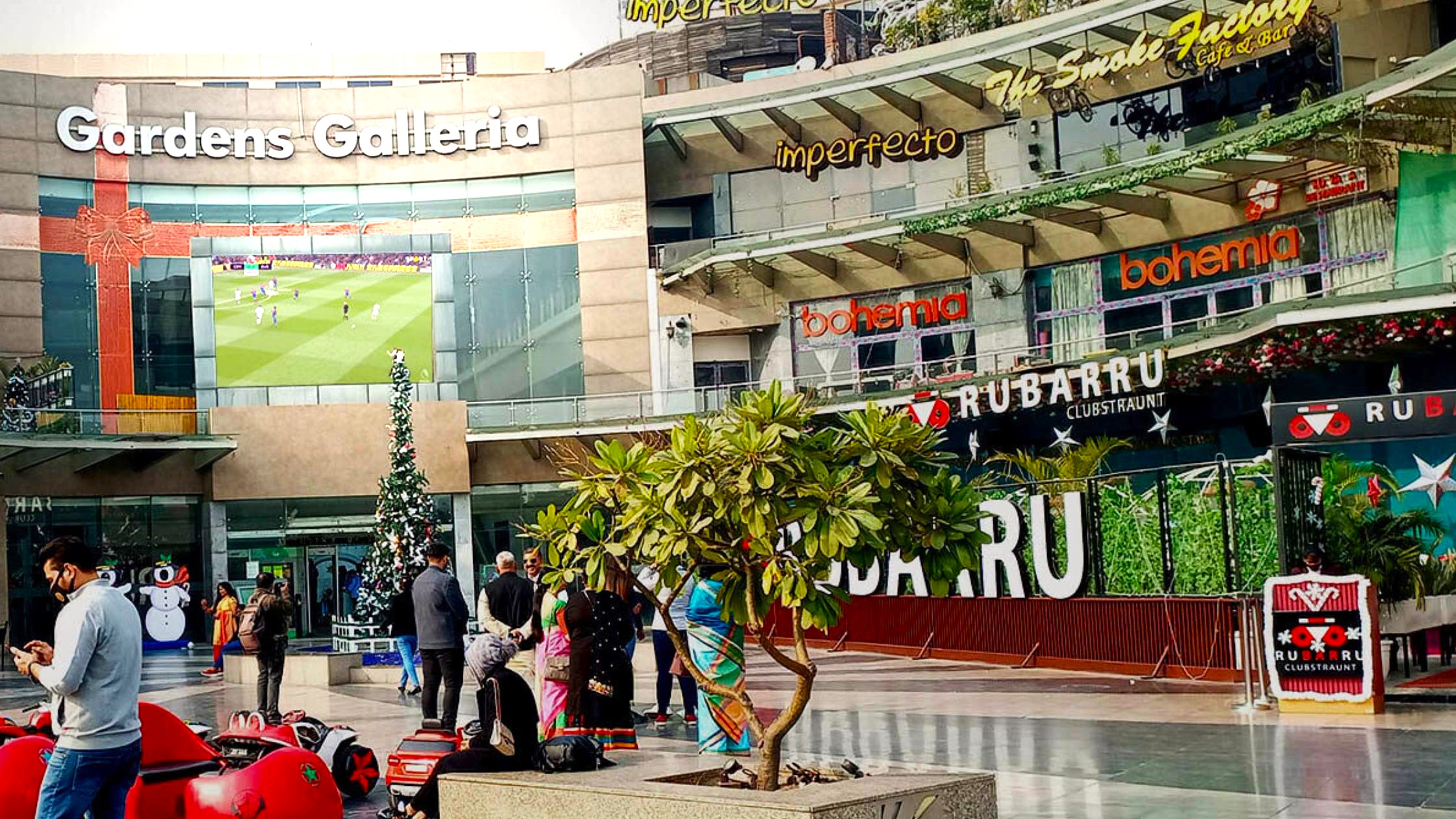 Garden Galleria-Sloshout
