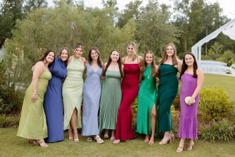 What Is the Cocktail Party Dress Code for Women