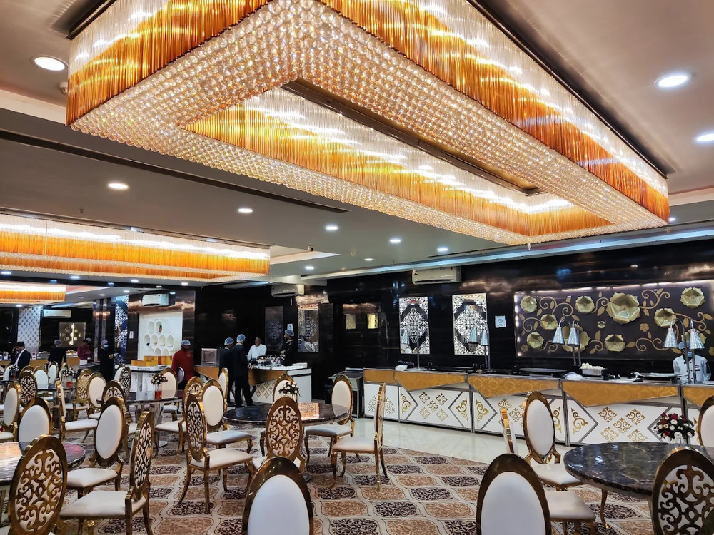 Golden Castle Banquets (Indirapuram) – Compact, Elegant