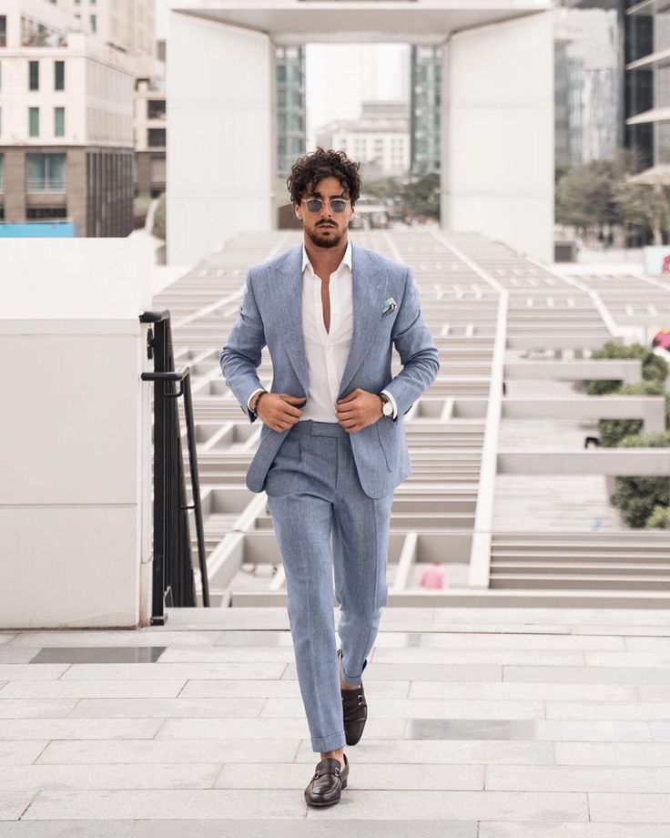Lightweight Suit for Formal Events