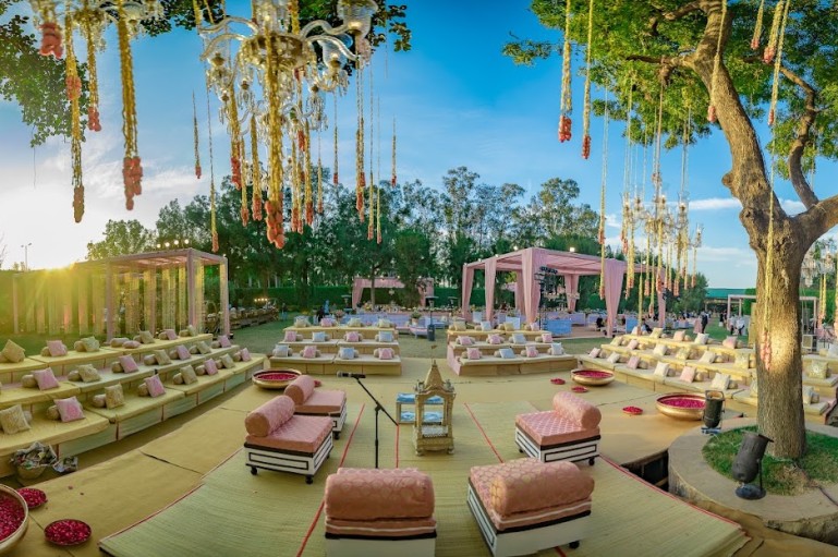 Perfect Venue for a November Wedding