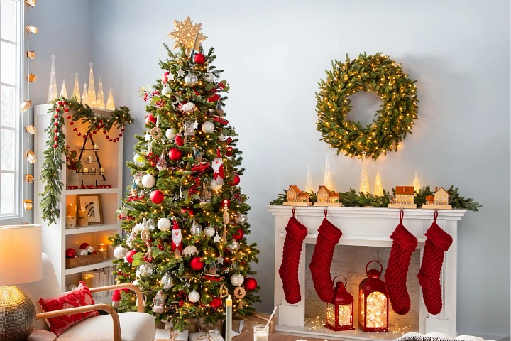 Top Event Decorators in Delhi for Christmas, NYE & Winter Functions