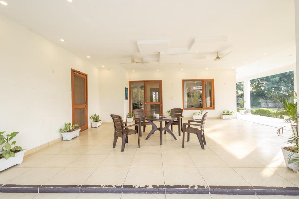 Shailja 4 BHK farmhouse 
