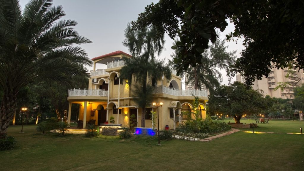 Sunehri Bagh Farmhouse for stay