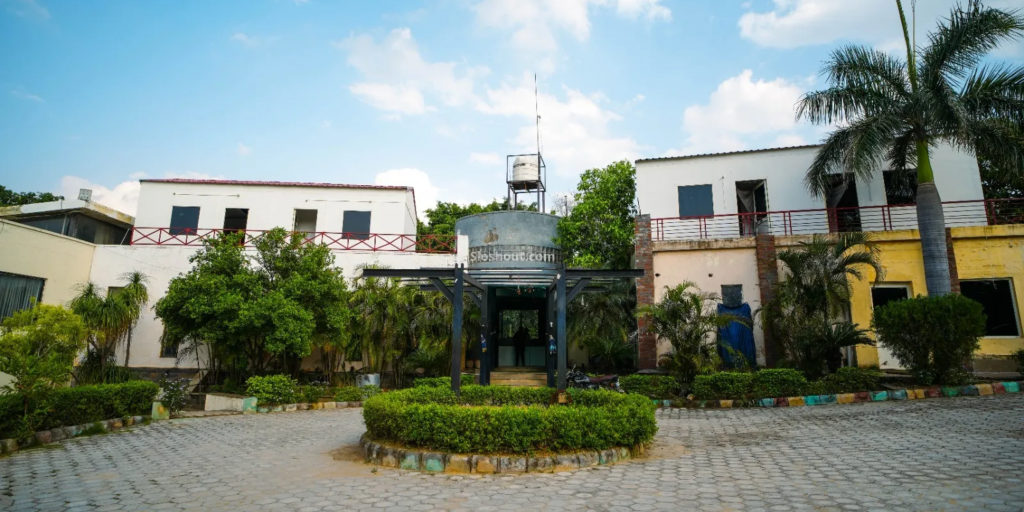 Awesome Farms and Resort – A Luxury Resort Near Gurgaon for Couples