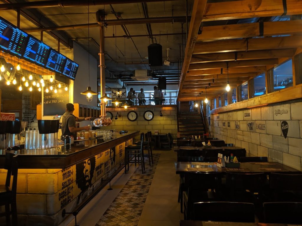 Vapour Bar Exchange - best pub in gurgaon