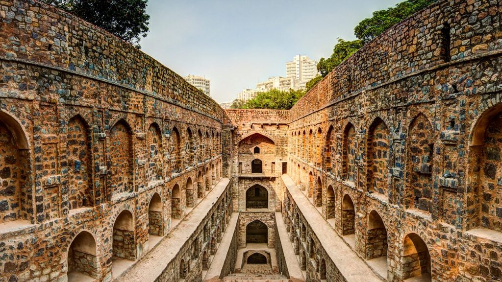 Agrasen ki Baoli 