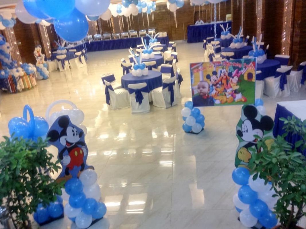 anniversary party one horizon centre