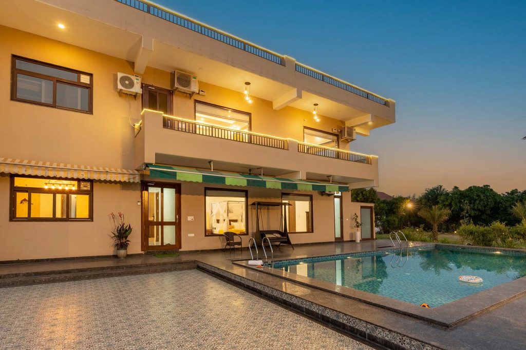Asante Farms with pool image