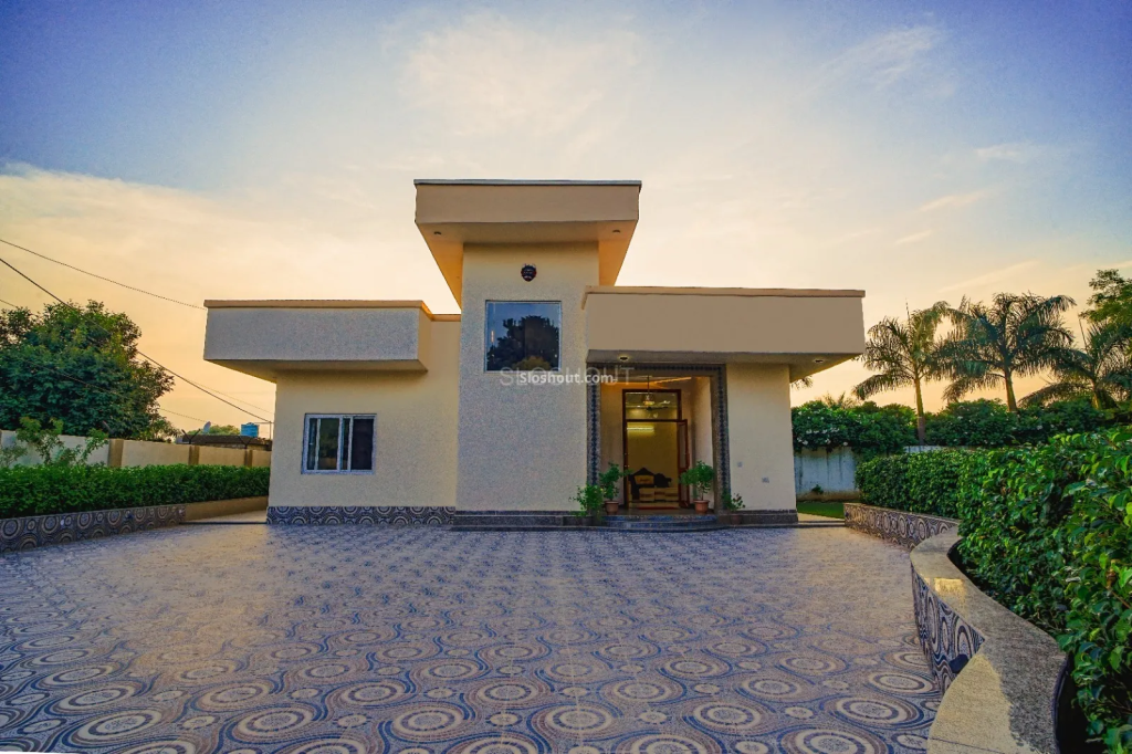 Farmhouse 301 – Sohna Road, Gurgaon