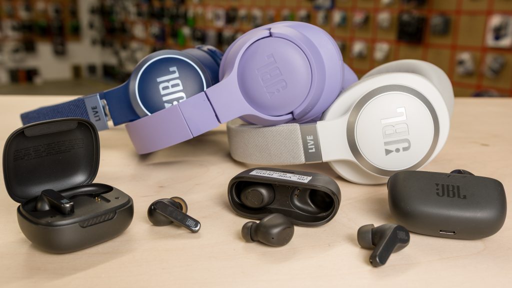 Bluetooth Earbuds or Headphones