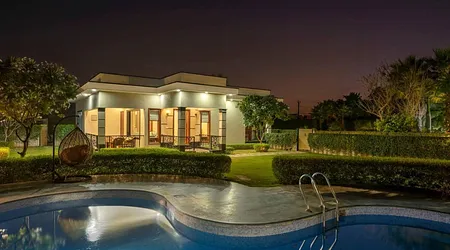 House 812 — The Elite Residence for Plush Gatherings