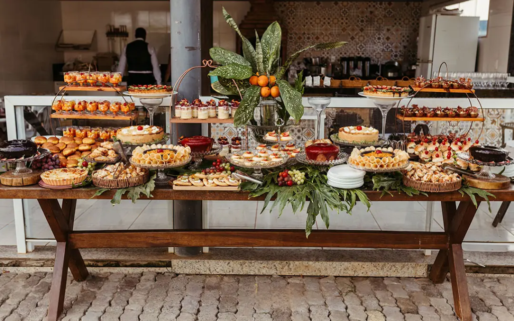 Step 4: Choosing the Right Caterer for Summer House Parties
