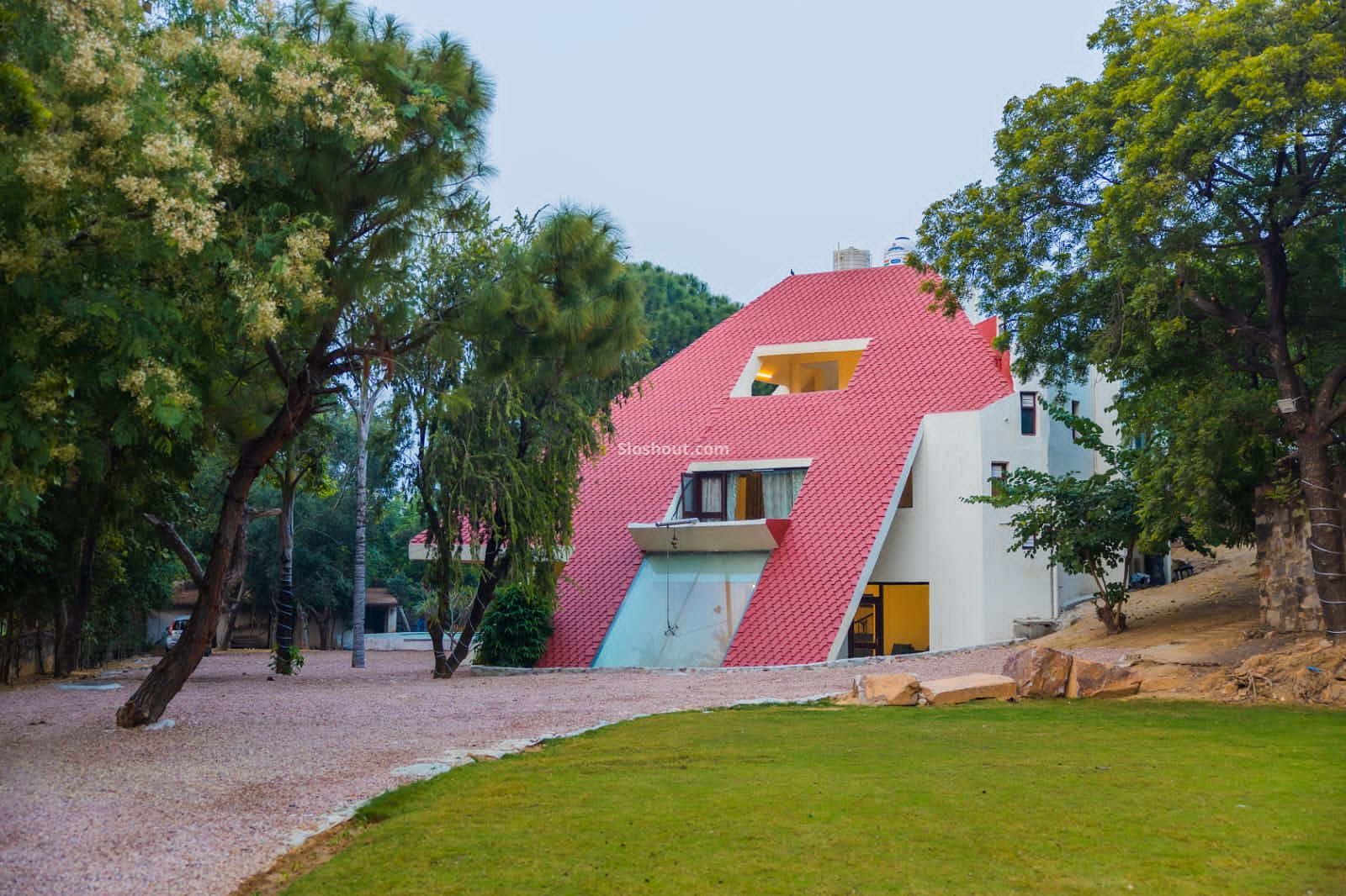 Nanak Farmhouse best for party