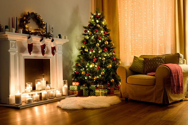 Simple Christmas Decoration for Homes