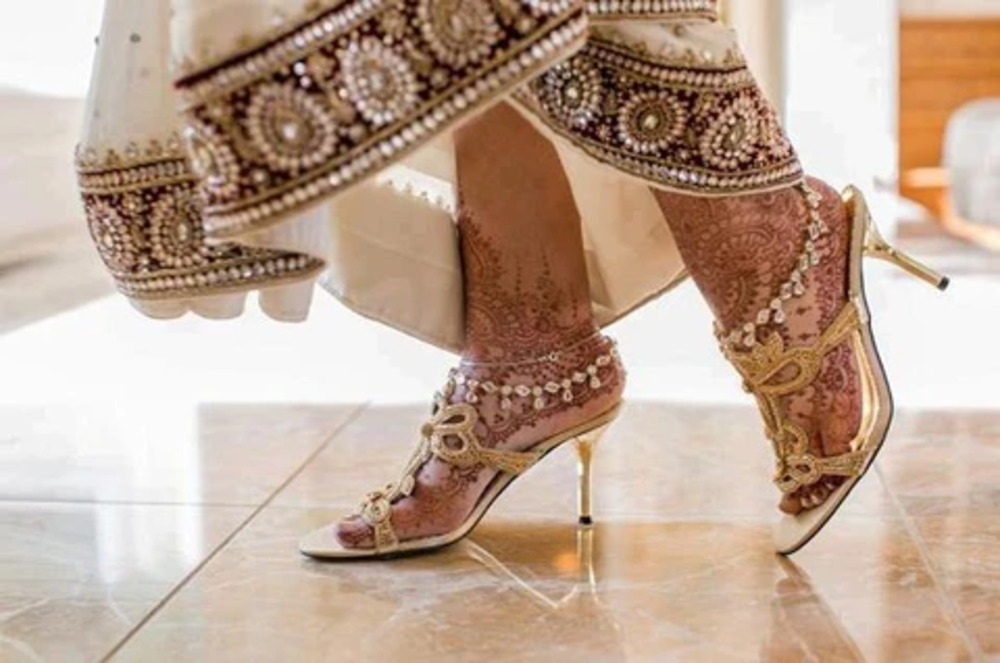Comfortable Yet Elegant Footwear with Kanjeevaram Saree