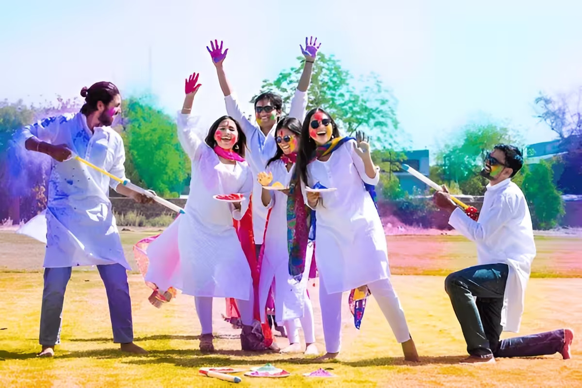Top 8 Holi Party Farmhouses in Delhi for Private & Pool Parties