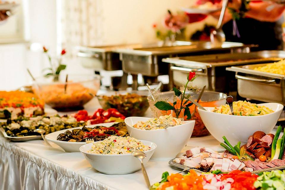 Why Choosing the Right Caterer Matters