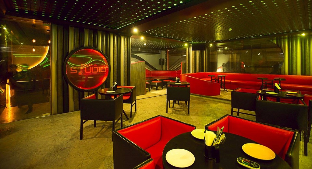ikka the ace bar rajouri garden