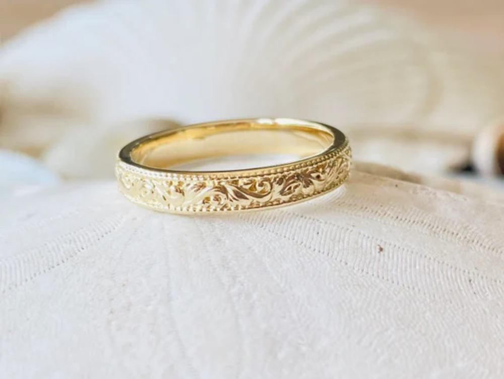 Classic Gold Band for women