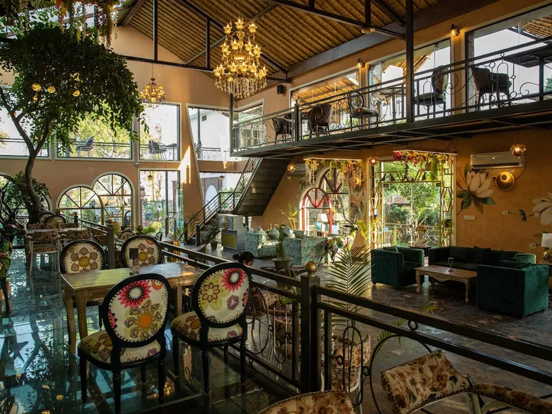 Relax at a Late-Night Cafe