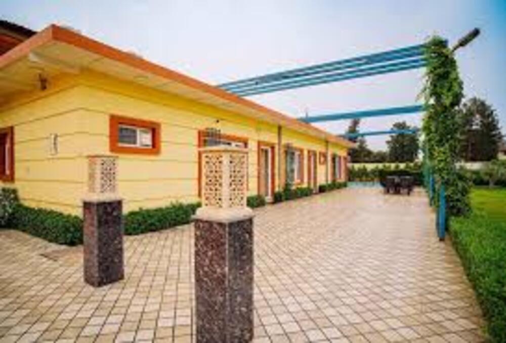 Tiara Farms-380, Chattarpur