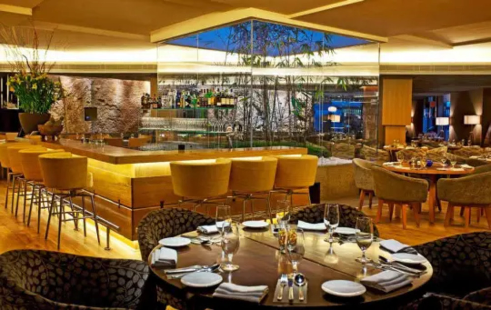 Set’z — Luxe Global Dining